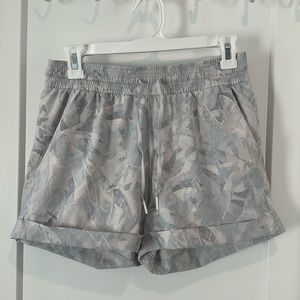 Lululemon shorts 6